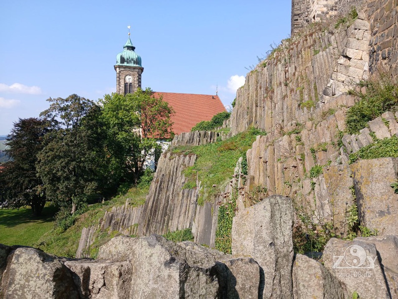 Burg und Basalt