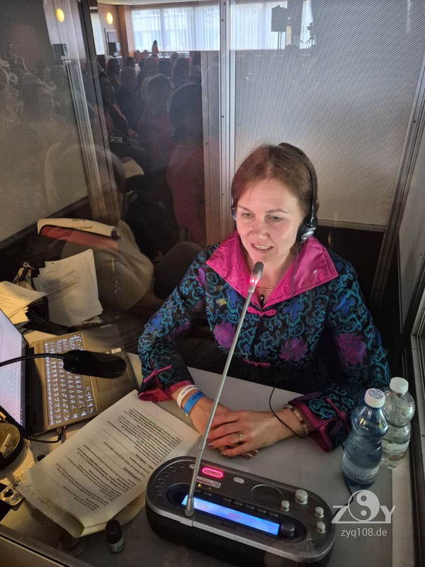 9 Tage lang dolmetschen :)