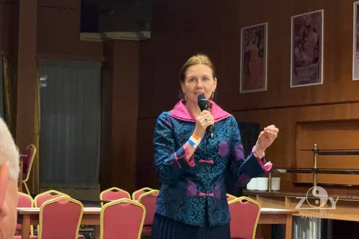 Nataliya Urban: eine Brücke zw. Ost und West