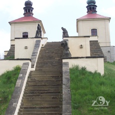 Alte Kirche auf dem Berg