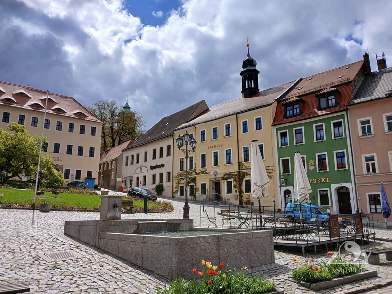 Stolpner Marktplatz vor dem Hotel