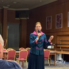 Nataliya Urban: eine Brücke zw. Ost und West